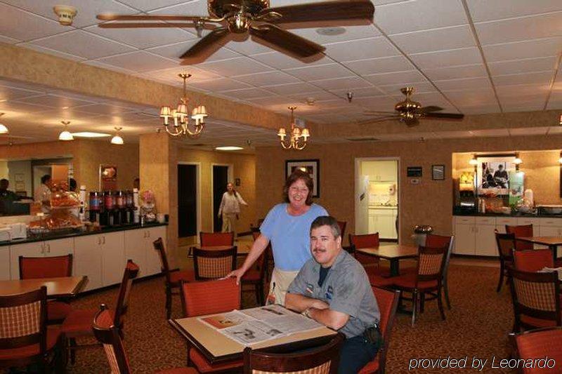 Rome Inn And Suites Restoran fotoğraf